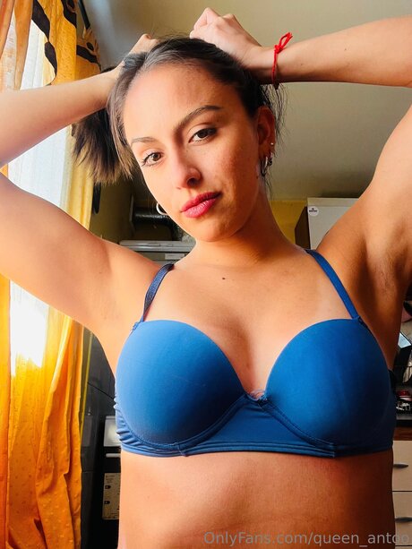 Queen Antoo 独占モデル 画像