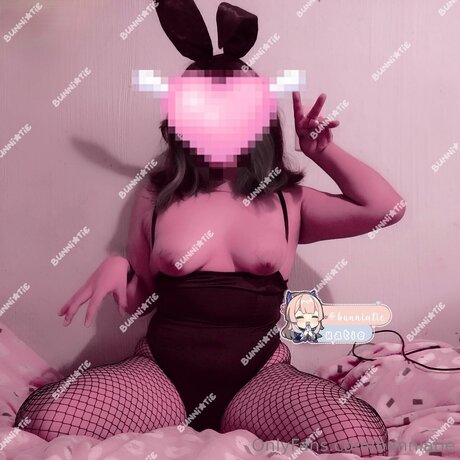 Bunniatie アートモデル 写真