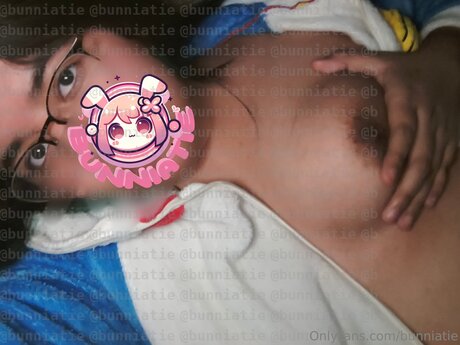 Bunniatie ポルノスター アダルト 写真