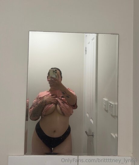 フィットネスガールズオンリーファンズ 無料 画像