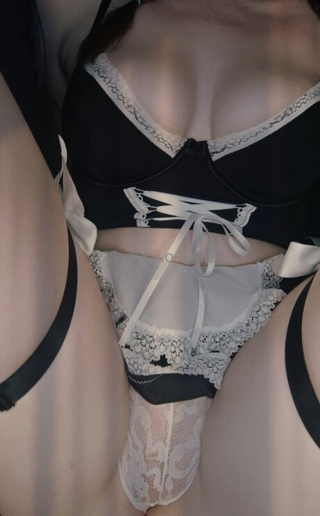 かわいいアナルオンリーファンズ トップ 画像