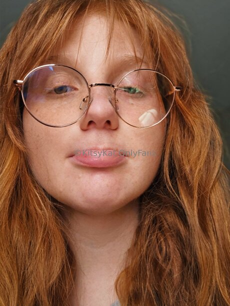 Kitsykat ポルノスター 無料 写真