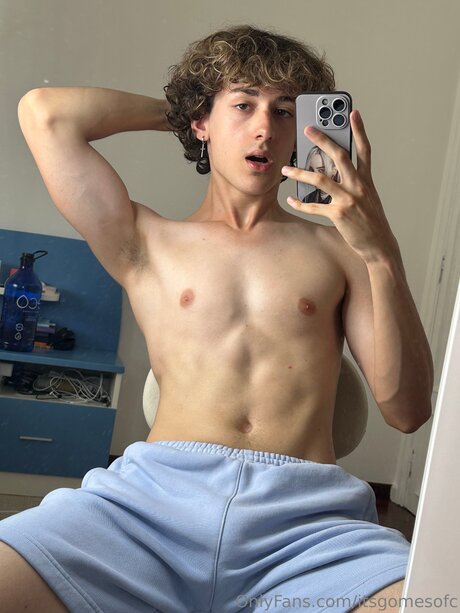 Itsgomesofc スター 裸 写真