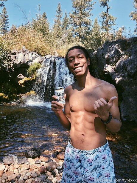 Tyrexxx セクシーモデル アーカイブ