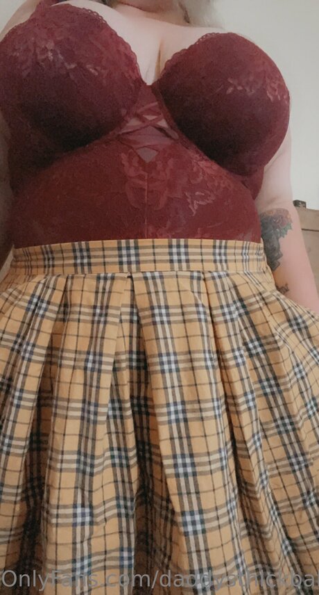 Daddysthickbabygirl エロティックなポルノスター ギャラリー