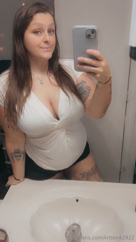 乳首 オンリーファンズ セックス 写真