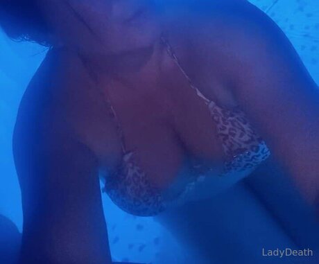 U137557190 ポルノスター 裸 画像