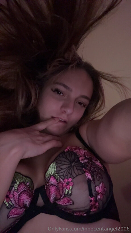 成熟したラテン系オンリーファンズ セクシー 画像