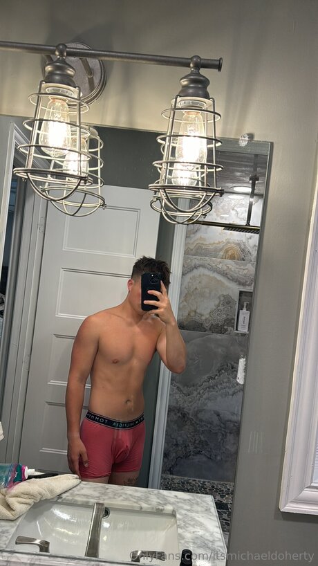 Itsmichaeldoherty HD女優 写真