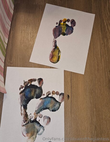 Dawnofthegiantess ポルノ女優 ギャラリー