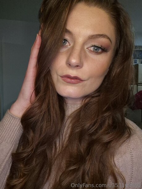 U353169692 ホット女優 画像