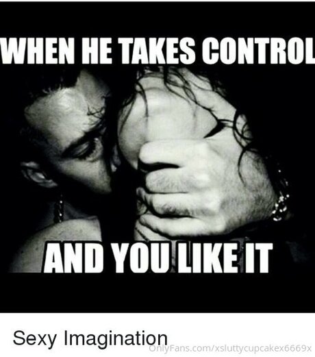 Xsluttycupcakex6669x ポルノスター 裸 画像