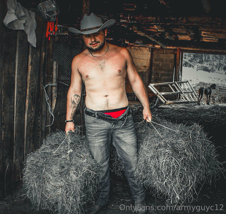Armyguyc12 ポルノモデル ギャラリー