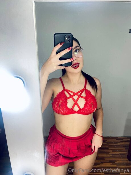 Esthefanya ヌードスター ギャラリー