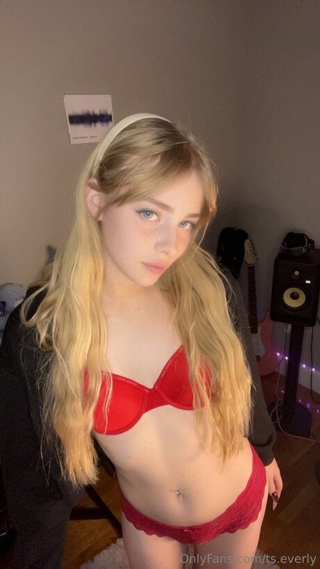 Ts Everly ヌードモデル 写真