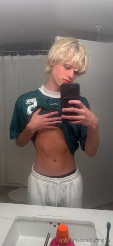 Fluffmoon ポルノスター ギャラリー