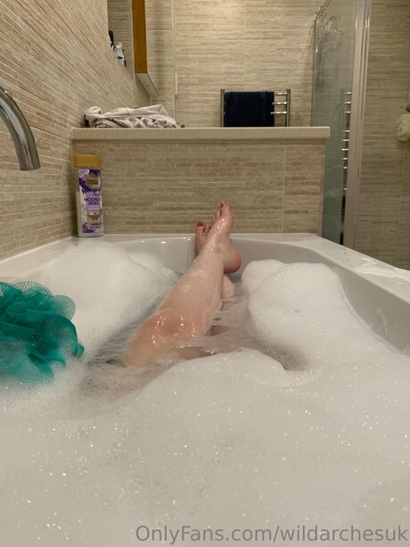 Wildarchesuk ポルノスター 裸 写真