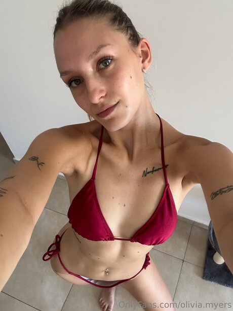 Olivia Myers エロティック女優 画像