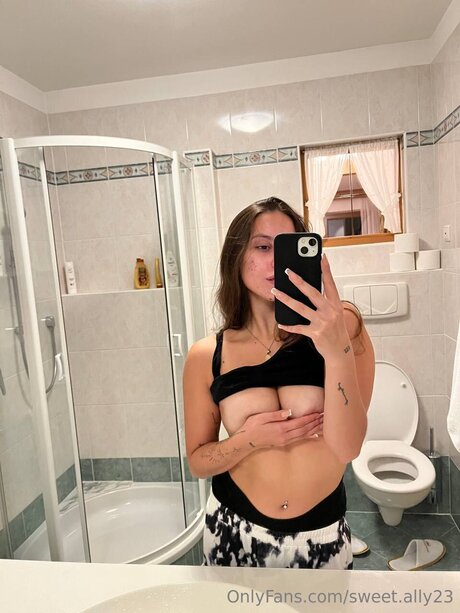 尖ったおっぱいオンリーファンズ xxx 画像