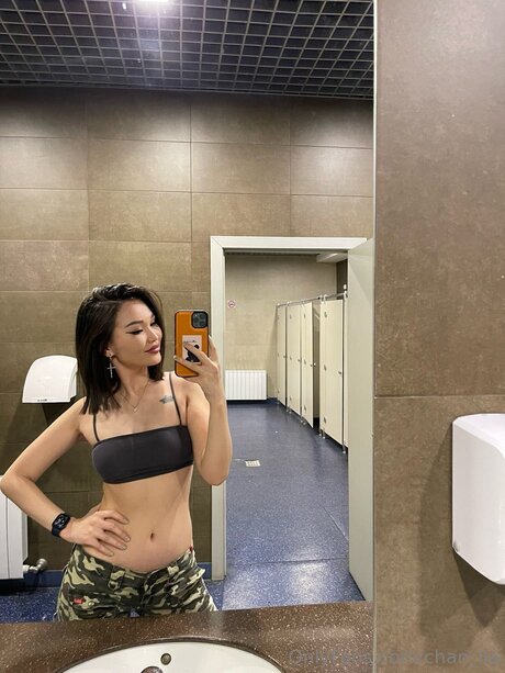 Liapetite かわいいモデル 写真