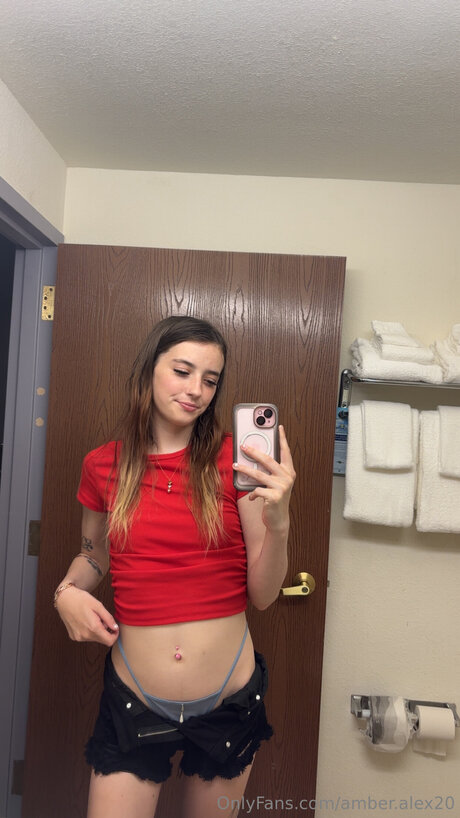 角質の女の子オンリーファンズ 無料 写真