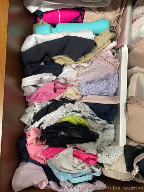 Lina Scotties セクシー女優 写真