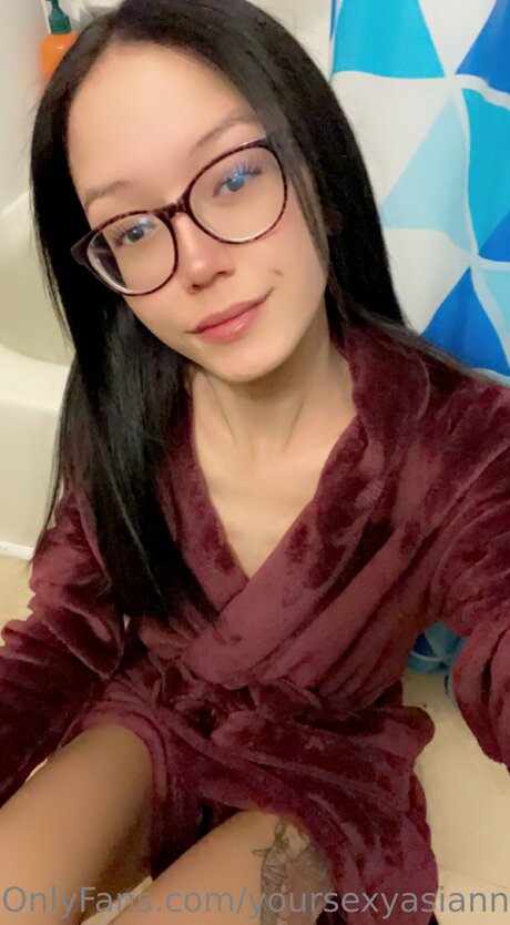 Yoursexyasiannextdoor 独占女優 画像