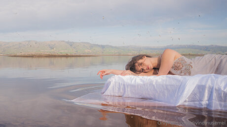 Divinemusemel セックスポルノスター ギャラリー