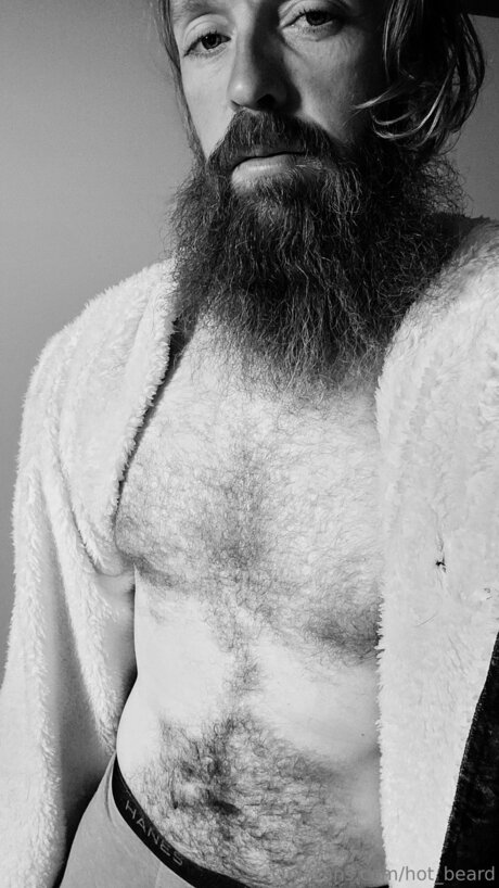 Hot Beard ポルノモデル 画像