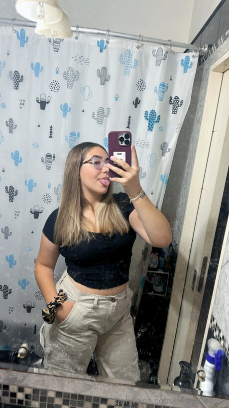 Bebediablita ホット女優 写真