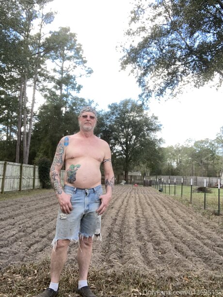 U13695137 ポルノスター ヌード 画像