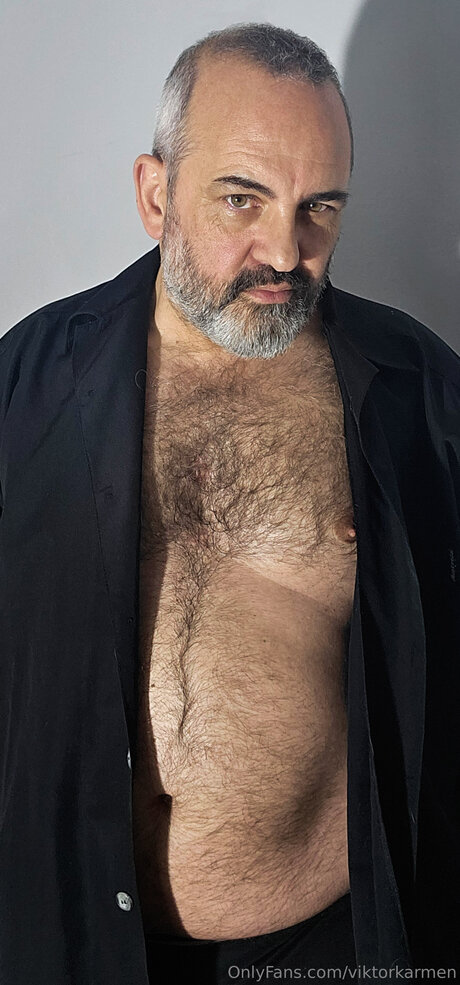 Viktorkarmen セクシーなポルノスター 写真