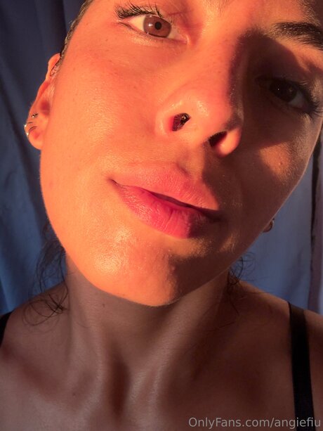 Angiegoddess 美しいスター 画像