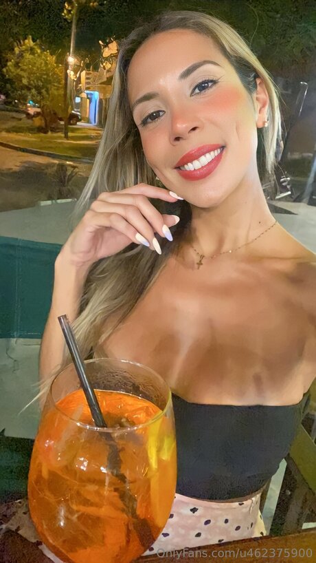 Lolavippp ポルノスター パーフェクト 写真