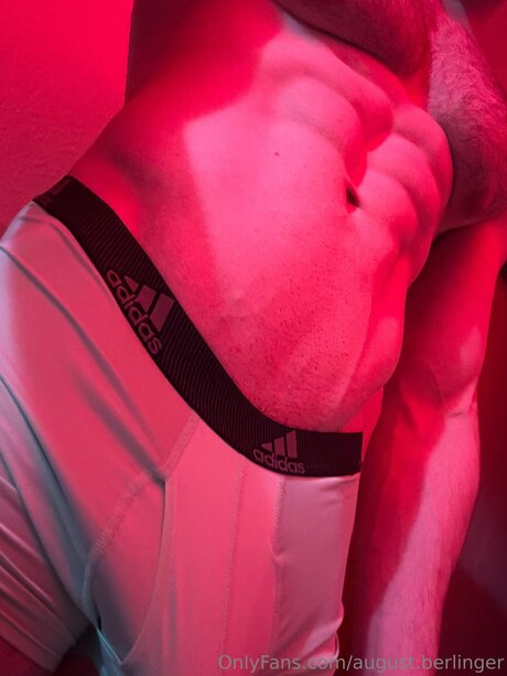 August Berlinger 無料モデル 画像