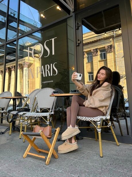 ミラーセルフィーオンリーファンズ ポルノ 画像