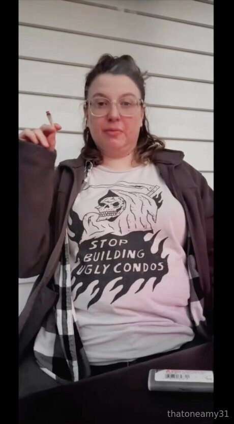 大きなプッシー唇オンリーファンズ 無料アダルト 画像