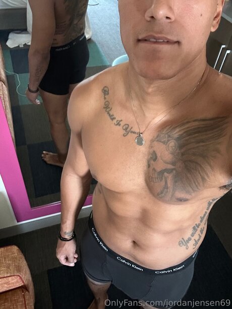 Jordanjensen69 ポルノスター セックス 画像