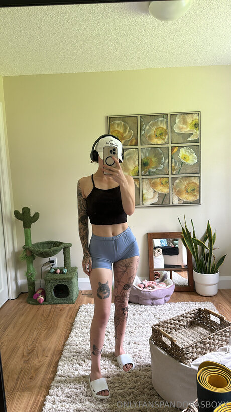 教室オンリーファン アダルト アーカイブ