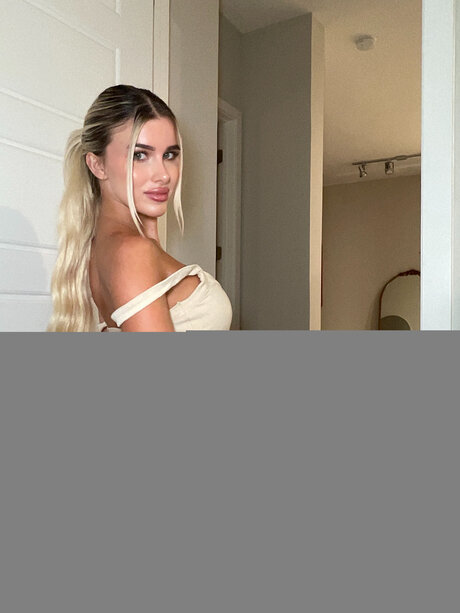 Kaitlynxo 可愛い女優 アーカイブ