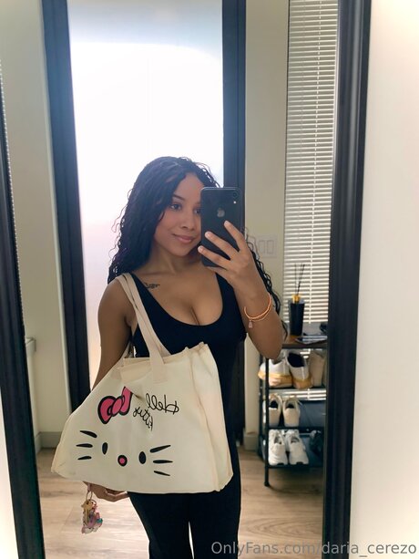 Daria Cerezo エロティックなスター 写真