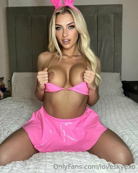 セクシーなブルネットのオンリーファンズ ベスト ギャラリー