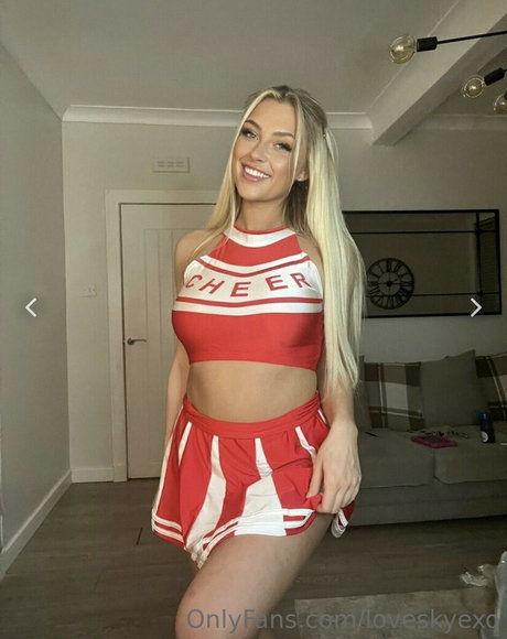 ポルノオンリーファンズ ヌード 写真