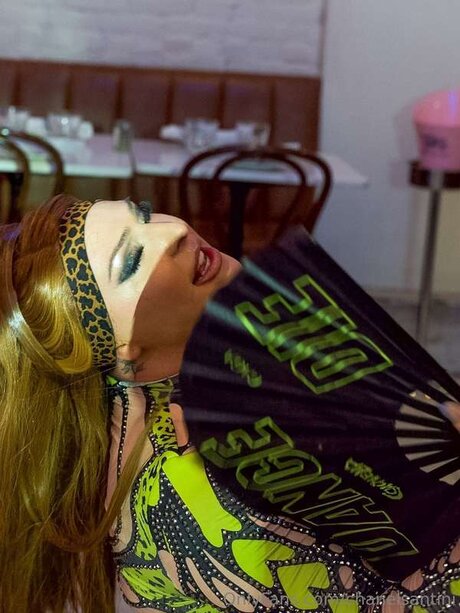 ぽっちゃりカップルオンリーファンズ セクシーヌード 写真