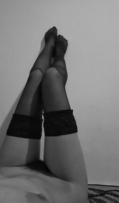 黒檀の熟女オンリーファンズ 無料ヌード アーカイブ