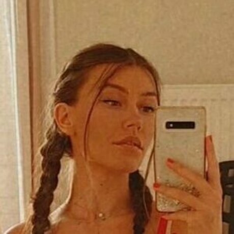 candycatcris 無料のポルノスター 画像