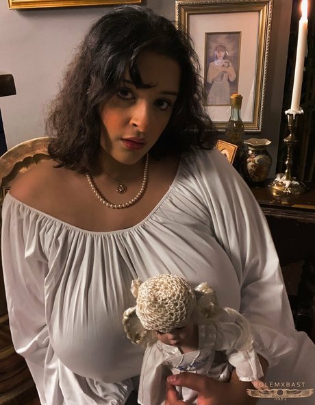 黒檀BDSMオンリーファンズ アダルト ギャラリー