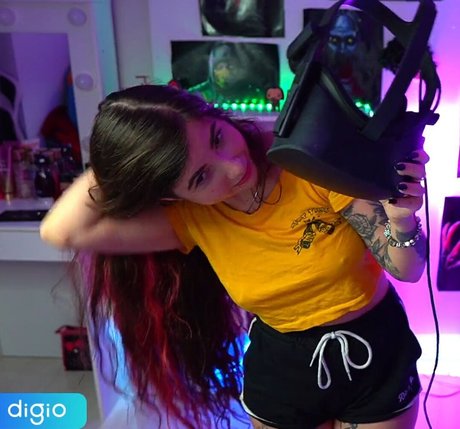 Nicole Diretora 美しいスター 写真