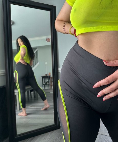 DelilahMoonx ポルノスター HD 画像