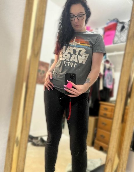 Trixie Addams ポルノスター 素敵 画像